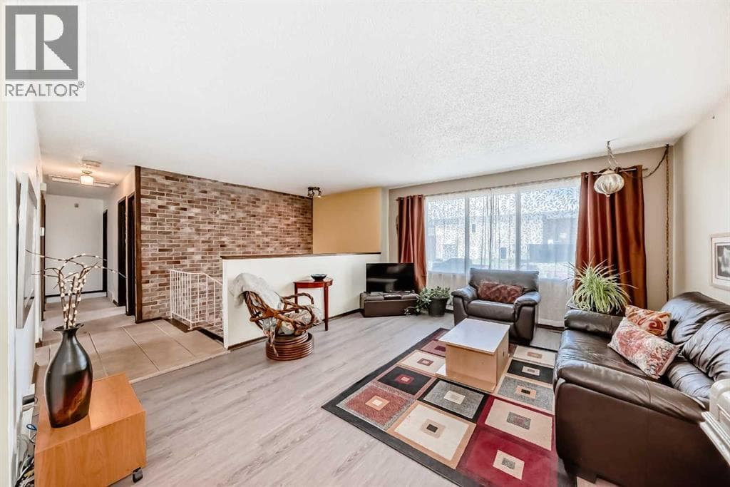 5539 Dalhart Road NW — photo 4