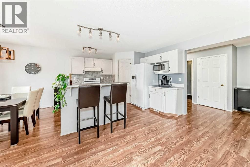 15 Citadel Meadow Crescent NW — photo 5
