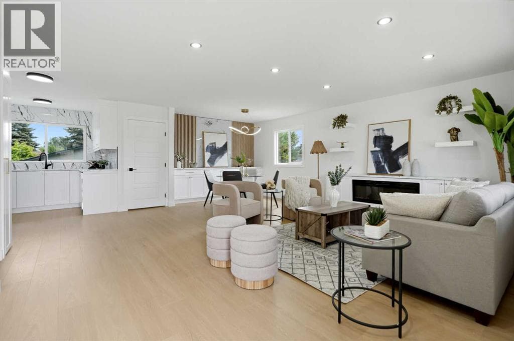708 Sacramento Place SW — photo 2