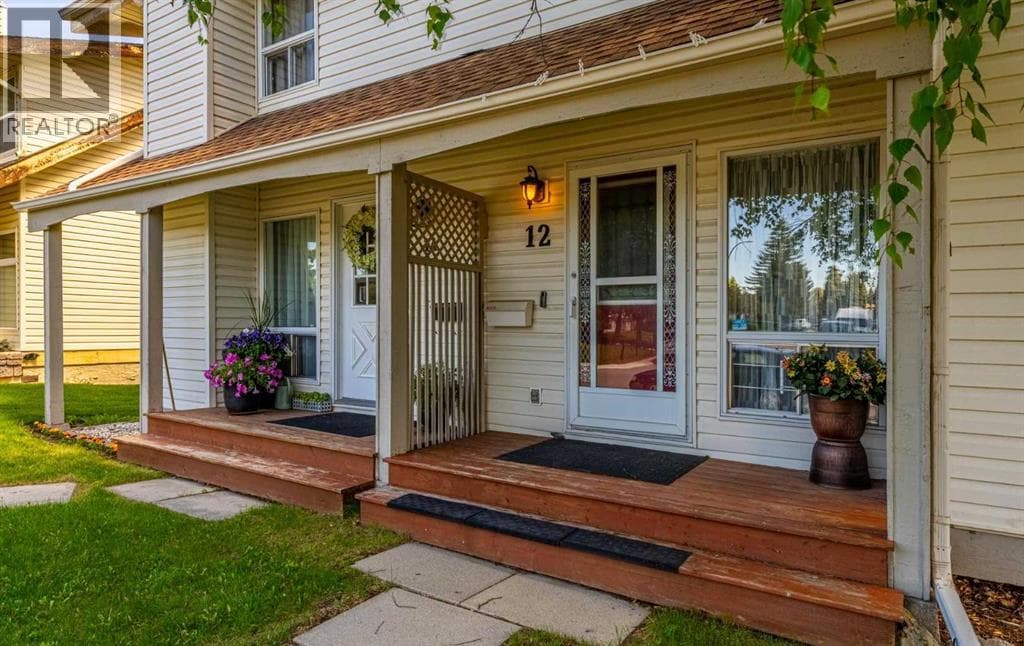 12 Woodhill Road SW — photo 2