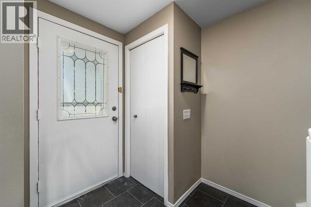 12 Woodhill Road SW — photo 5