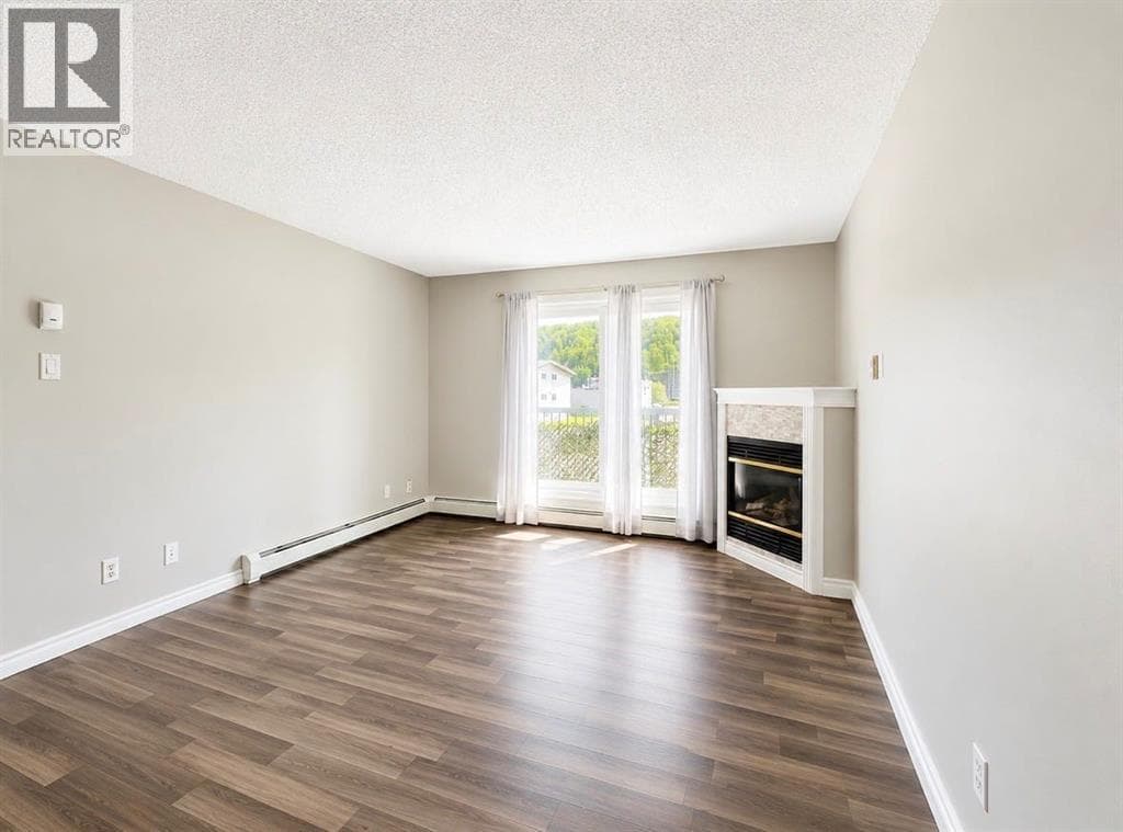 207, 100 Richard Street — photo 5