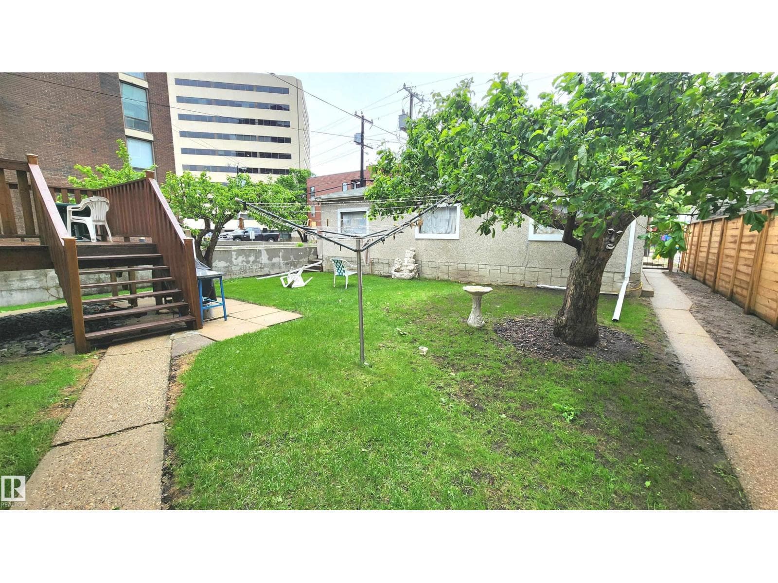 10017 113 ST NW — photo 3