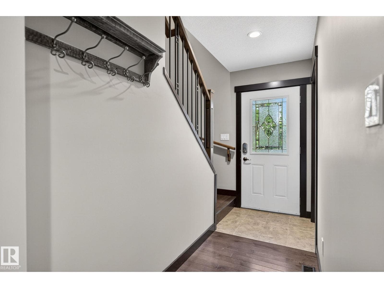 8506 80 AV NW — photo 5
