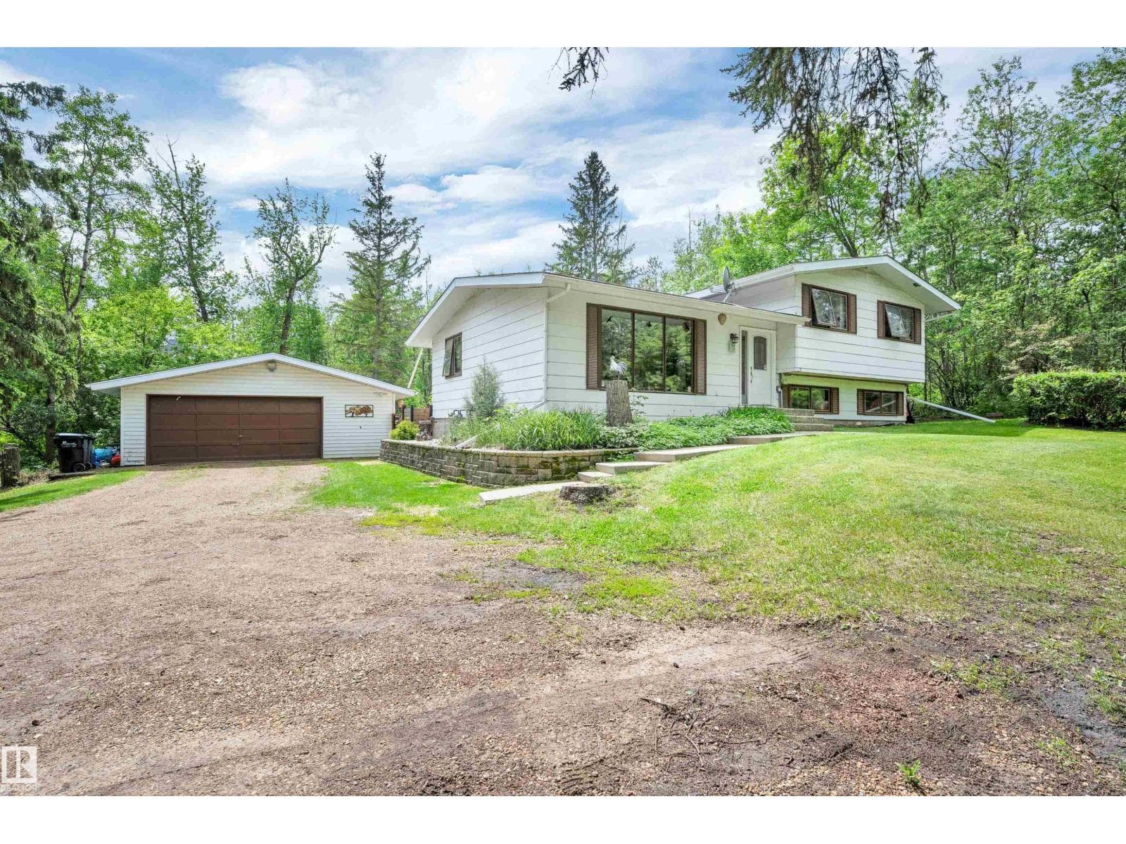 #230 52152 RGE ROAD 225