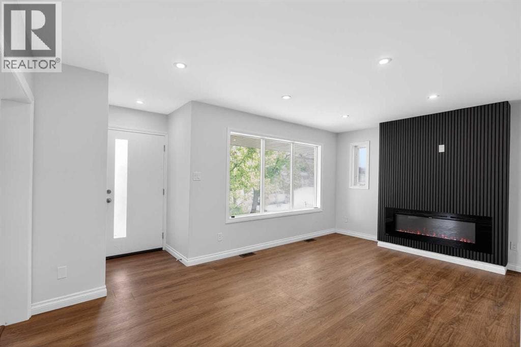 9204 100 Street — photo 5