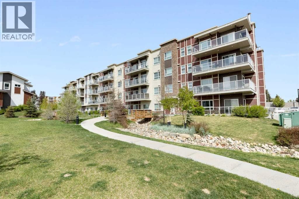 201, 300 Harvest Hills Place NE — photo 4