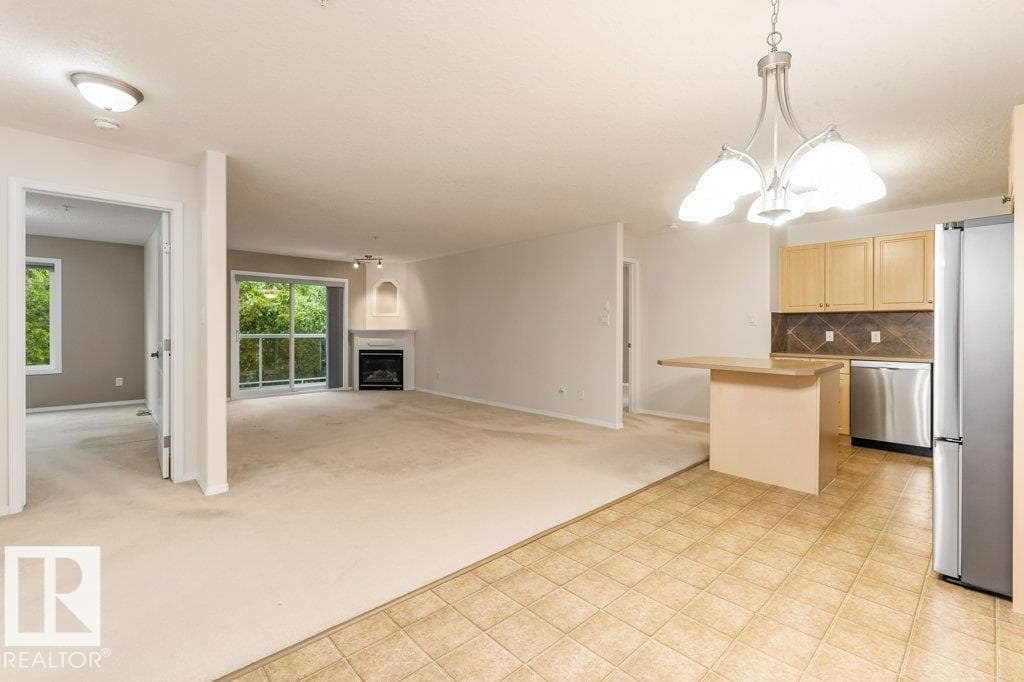 #403 78A MCKENNEY AV — photo 5