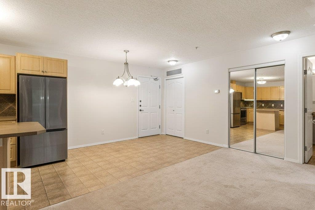 #403 78A MCKENNEY AV — photo 2