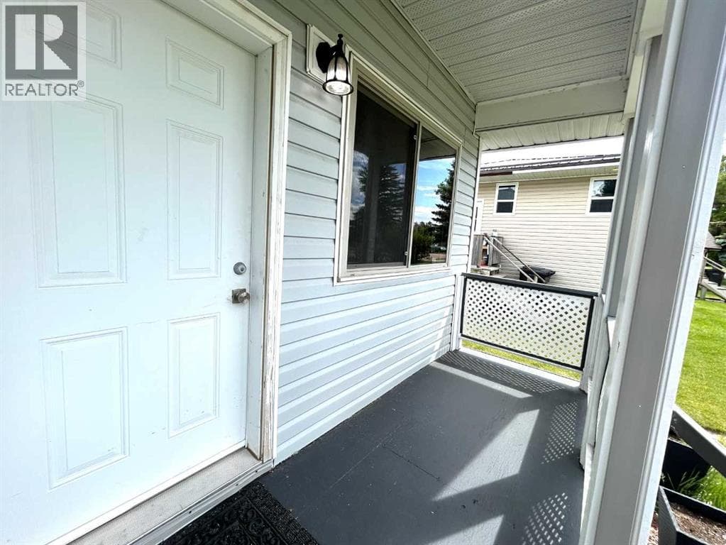 517 Iris Street — photo 3