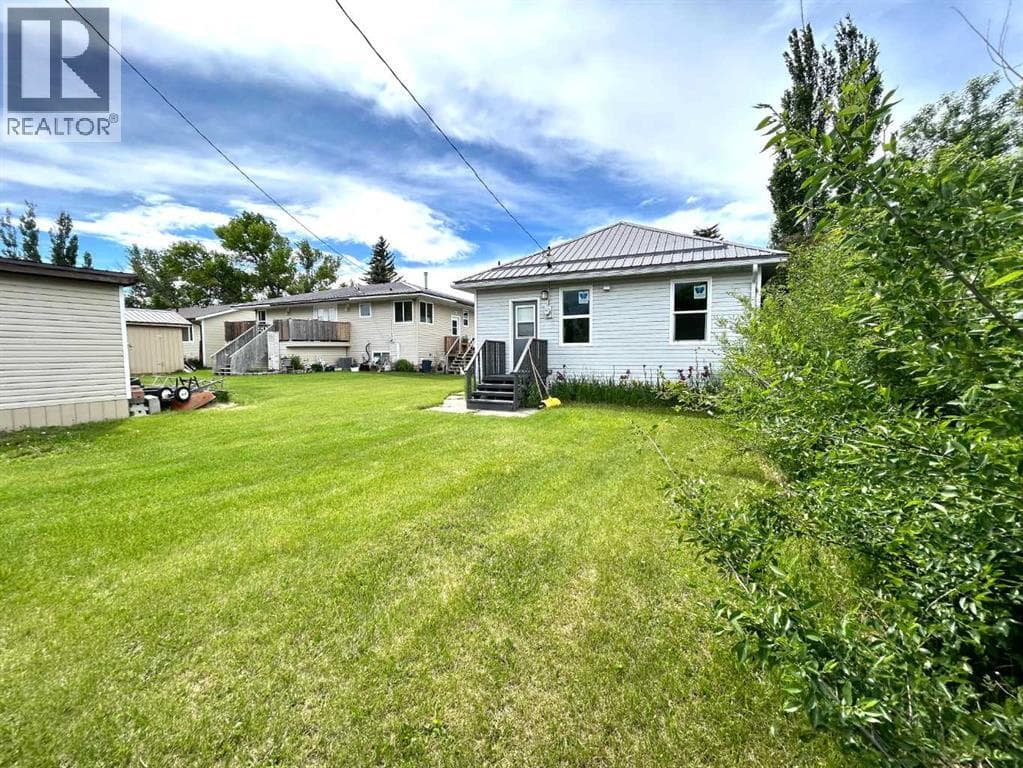 517 Iris Street — photo 5