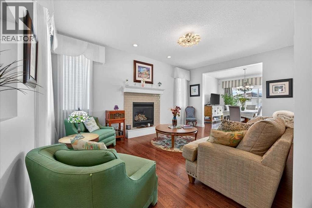 28 Evansview Manor NW — photo 4
