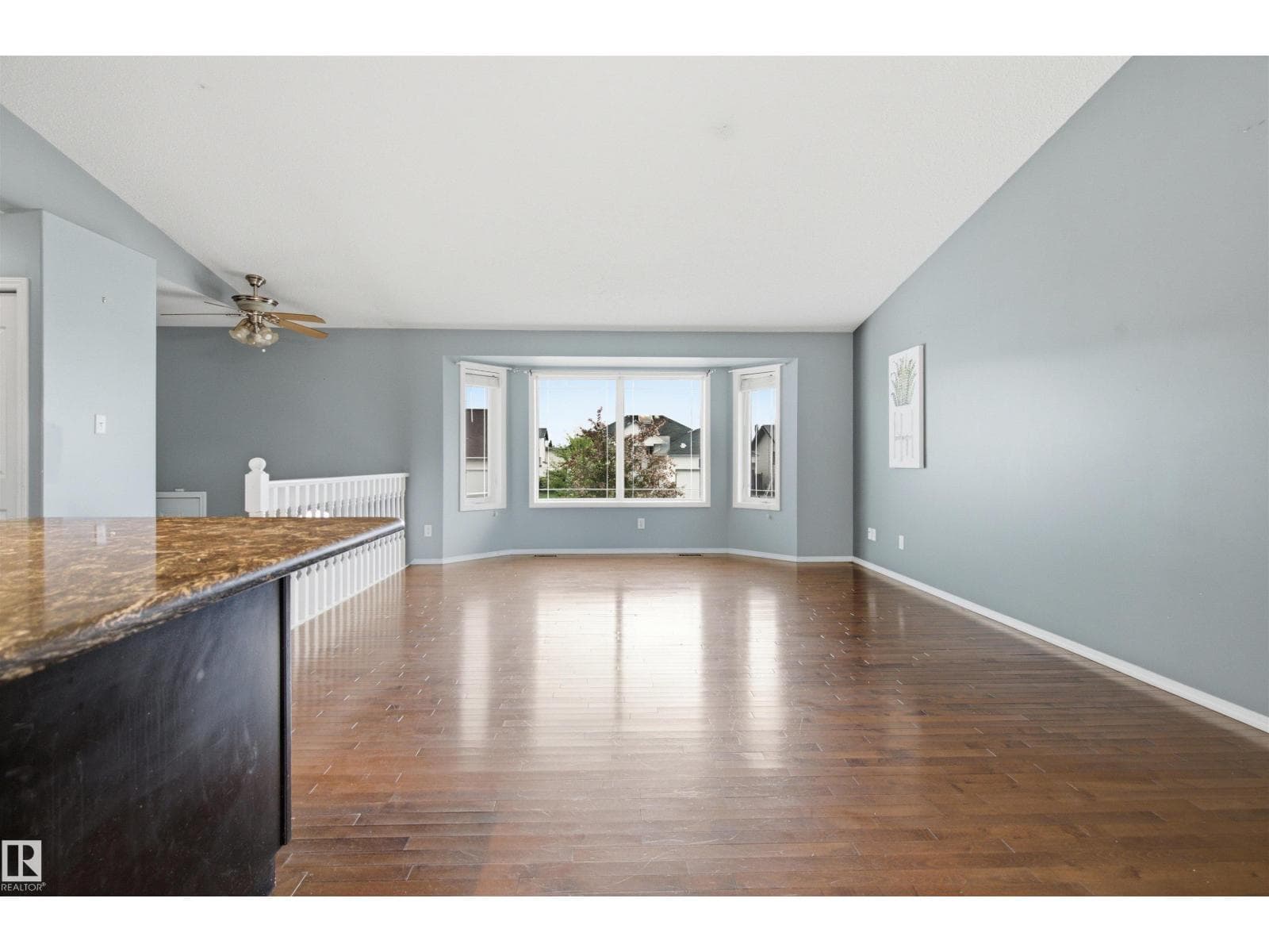 2612 6 AV — photo 5