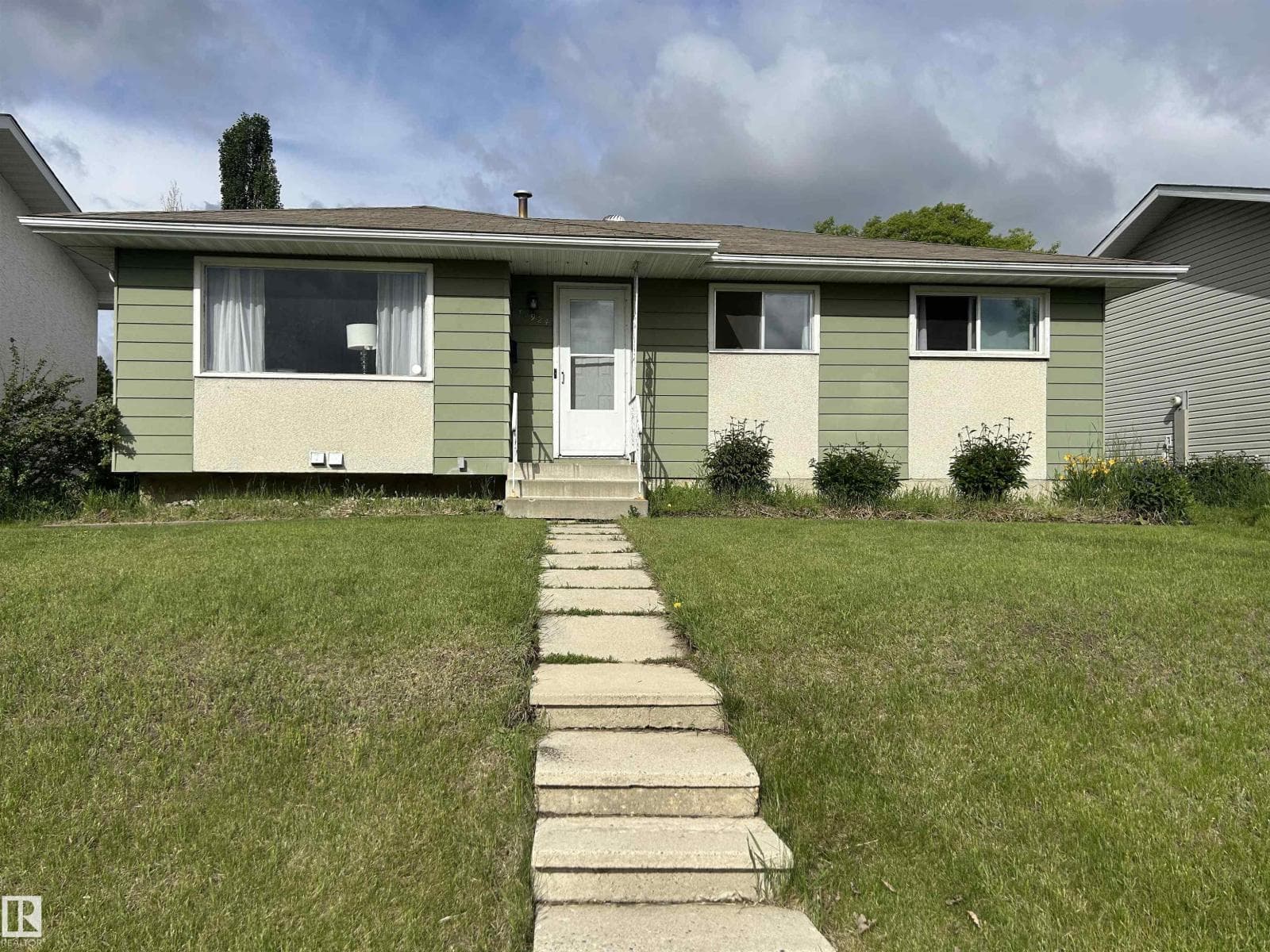 10924 30 ST NW