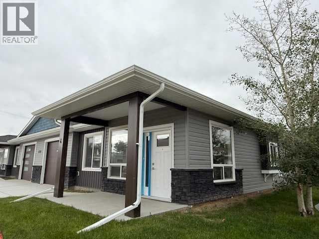 #4, 4738 49A Avenue — photo 3