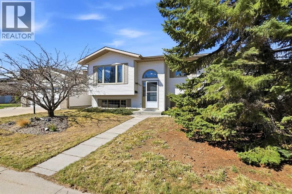 139 Donnelly Crescent — photo 4