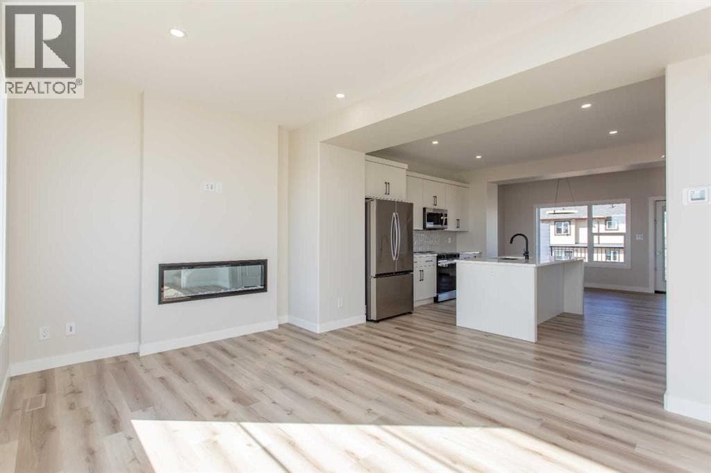 63 Lavelle Close — photo 4