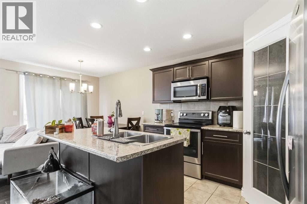 141 Dakin Drive — photo 3
