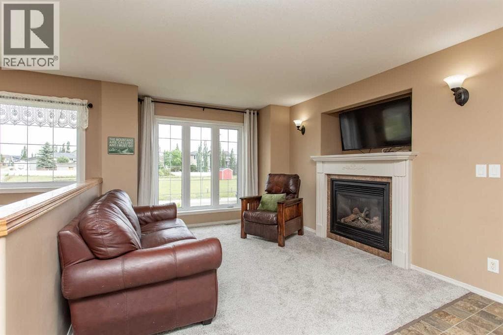 74 Pine Crescent — photo 3