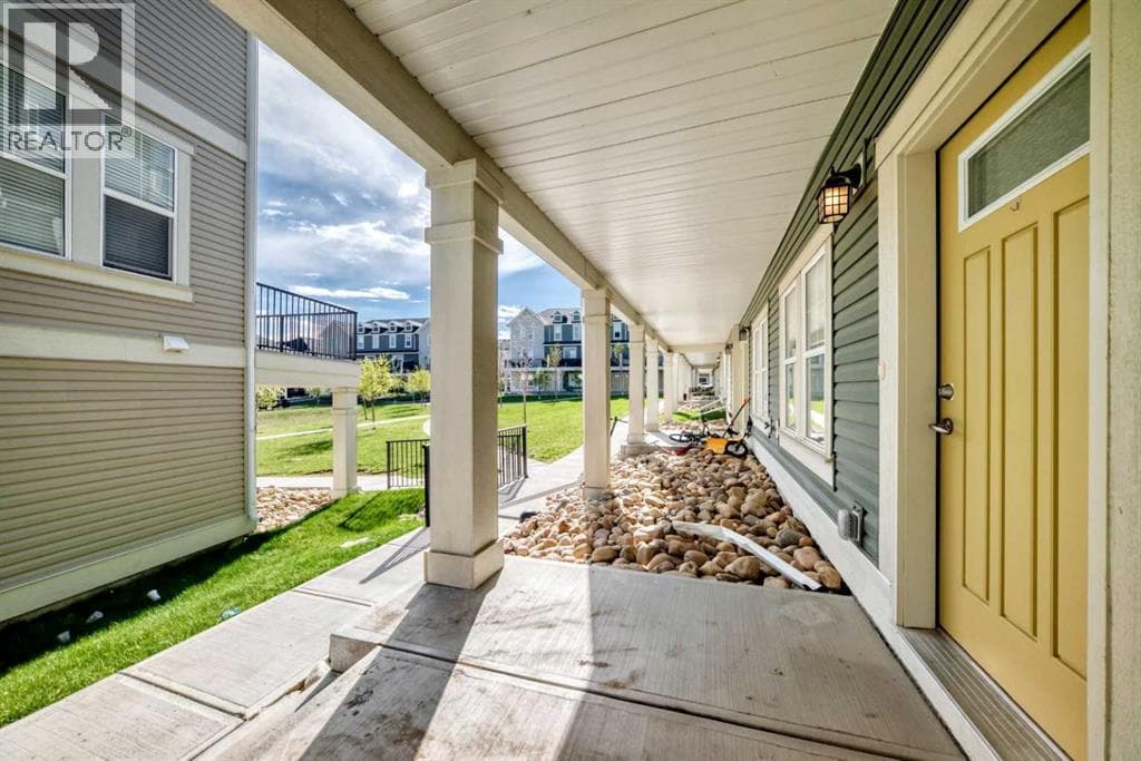 336 South Point Square SW — photo 5