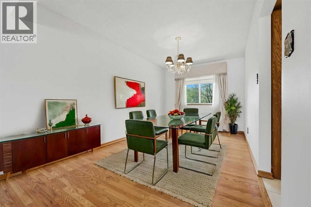 480 Berkley Crescent NW — photo 5