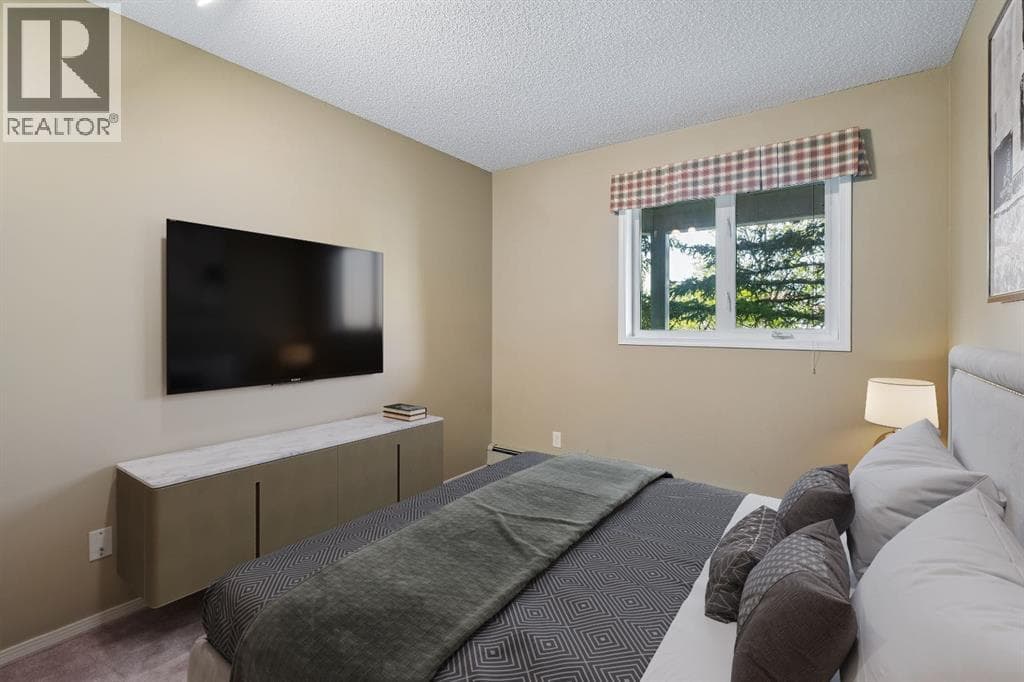 3208, 3208 Hawksbrow Point NW — photo 5