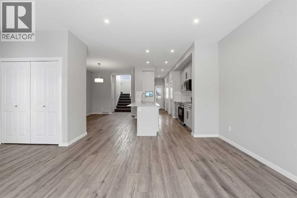 39 Lake Street — photo 4