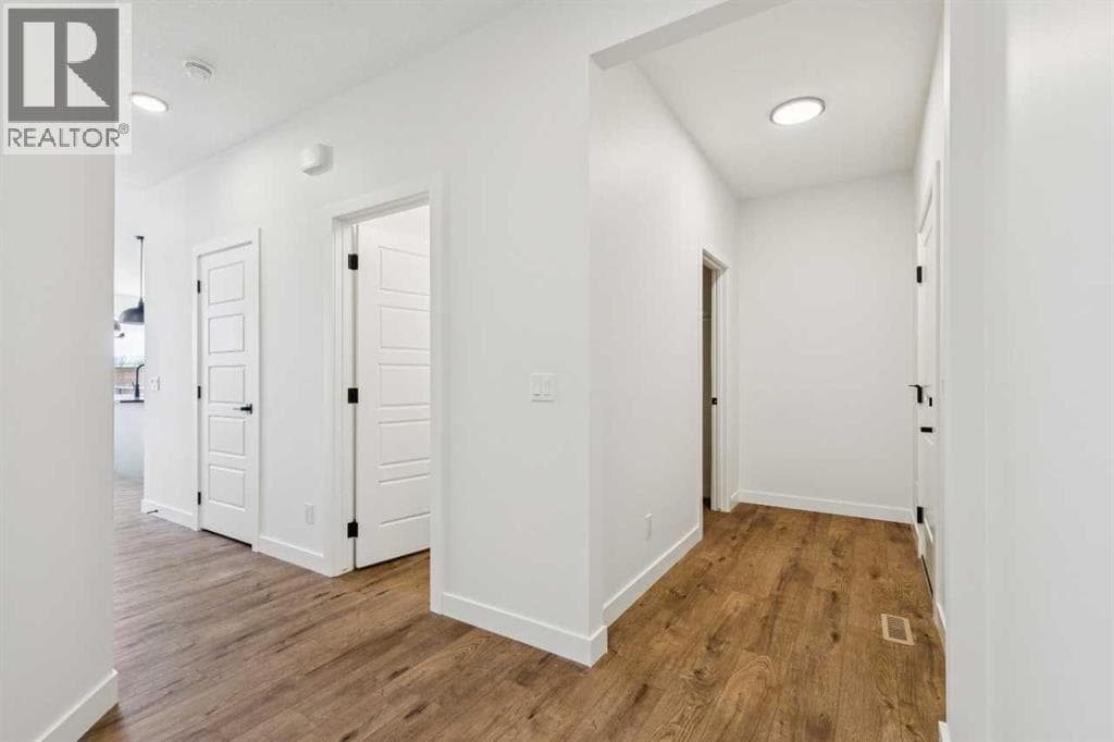73 Sora Gardens SE — photo 4