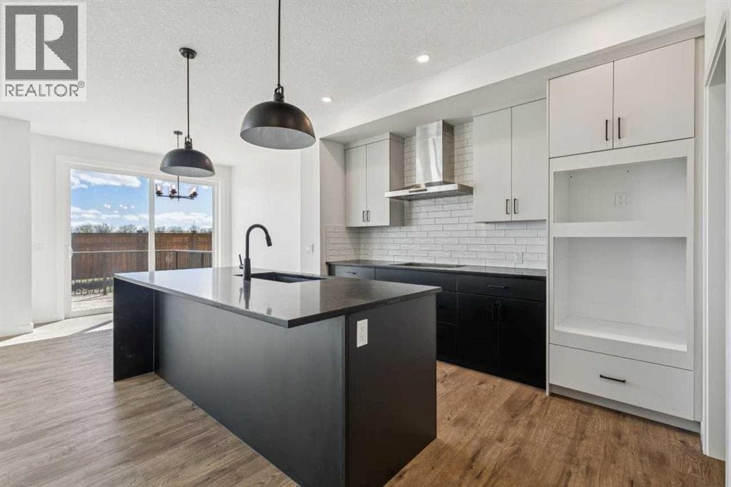 73 Sora Gardens SE — photo 5