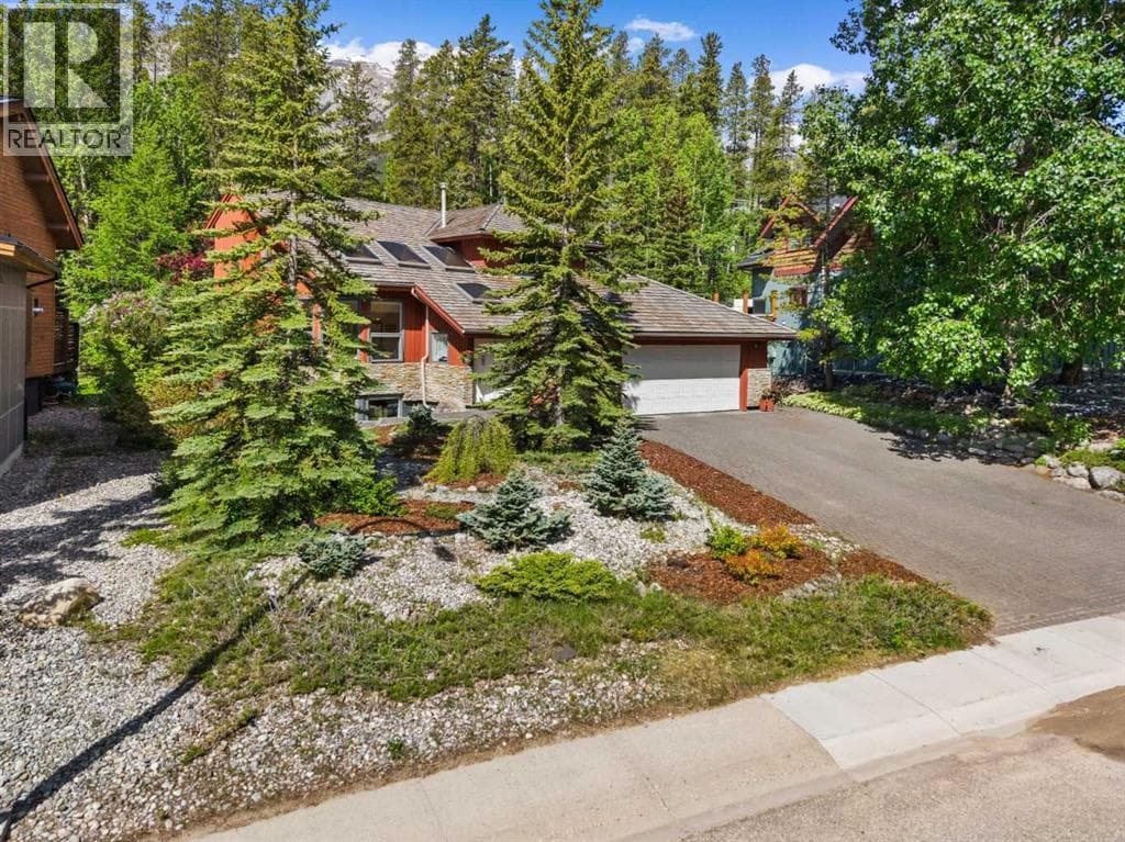 1072 Evergreen