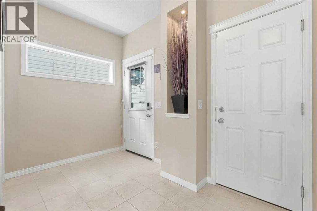 19 Hillcrest Link SW — photo 2