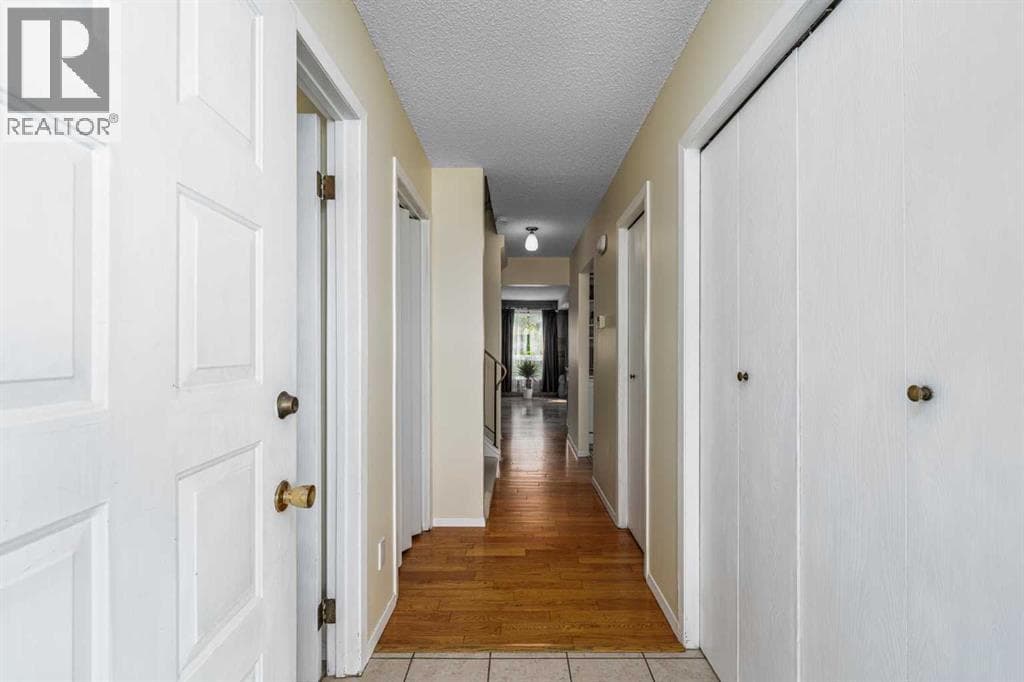 1455 Berkley Drive NW — photo 3