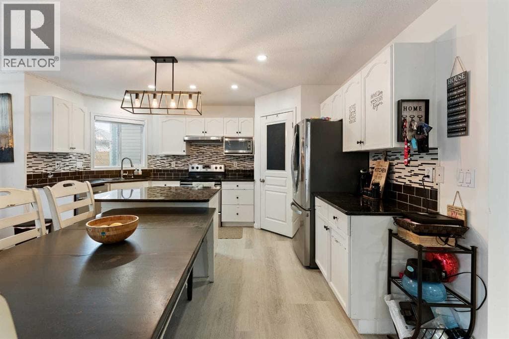140 Fairways Drive NW — photo 5