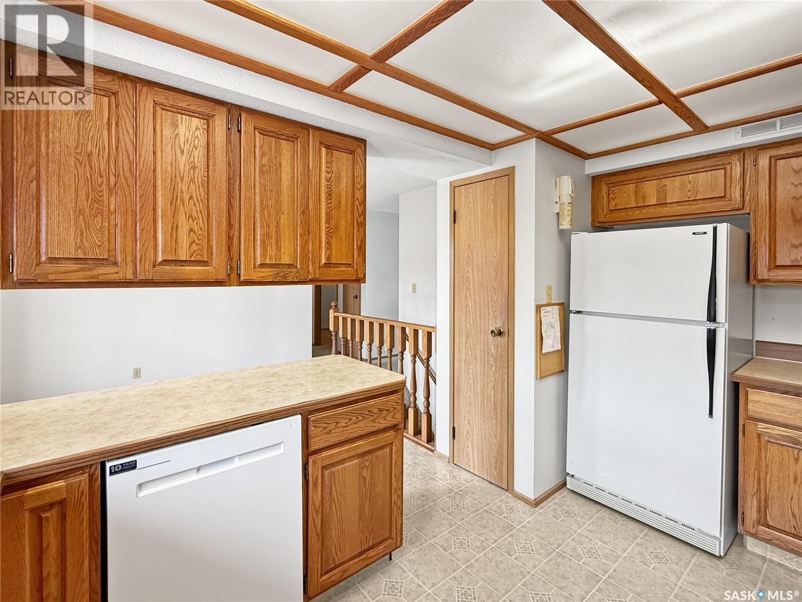 2402 Canary STREET — photo 3