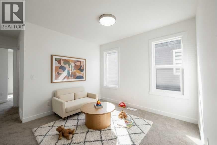 450 Heartland Way — photo 4