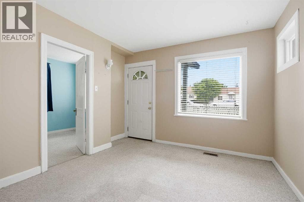 919 20 Avenue NW — photo 5