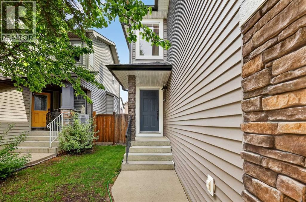 32 Everglen Grove SW — photo 2