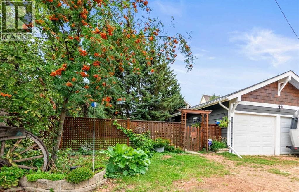 36 Lakeview Avenue — photo 3