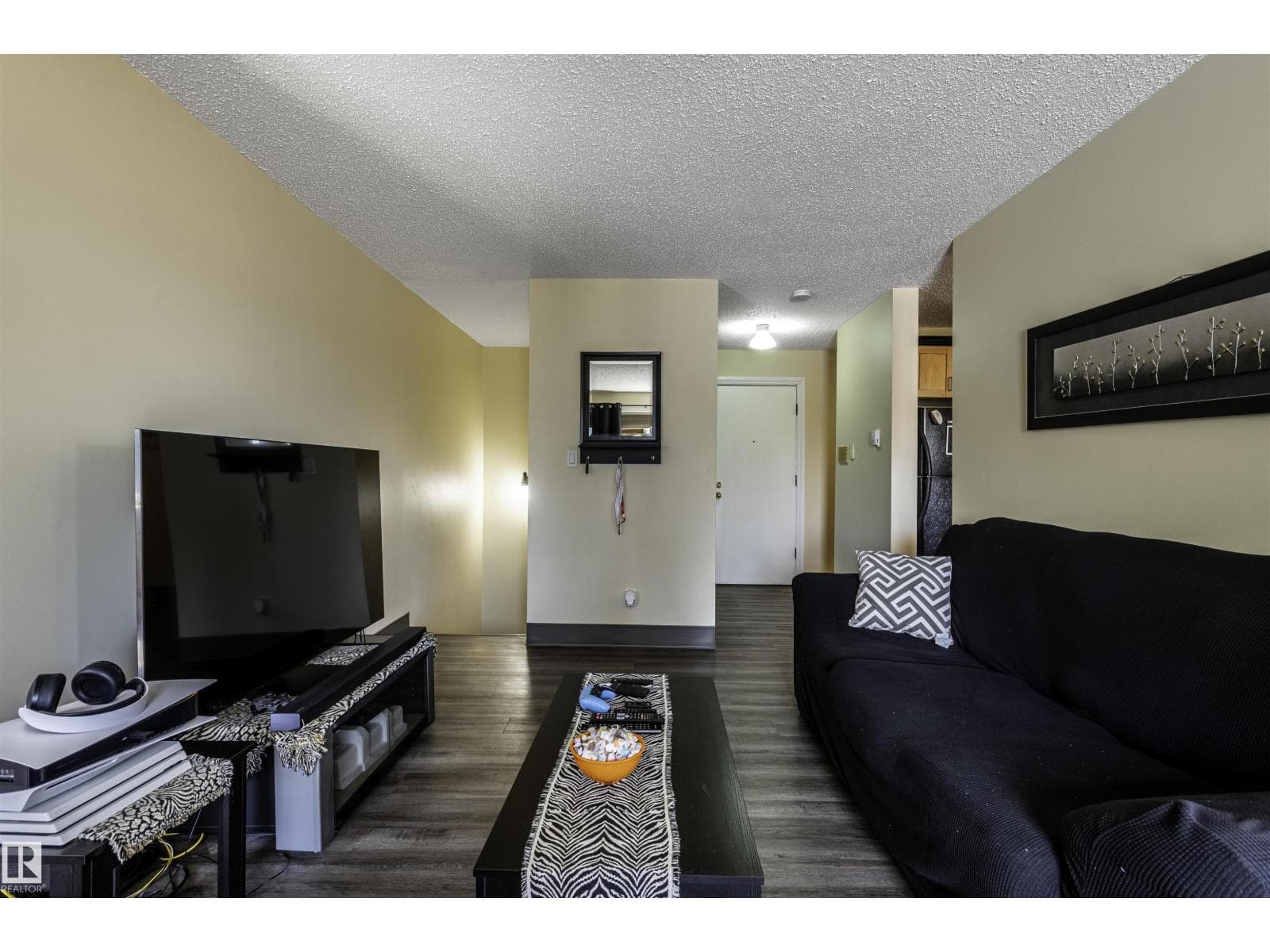 #130 95 McKenney AV