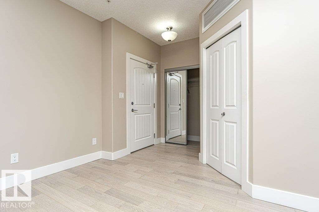 #256 6079 MAYNARD WY NW — photo 3