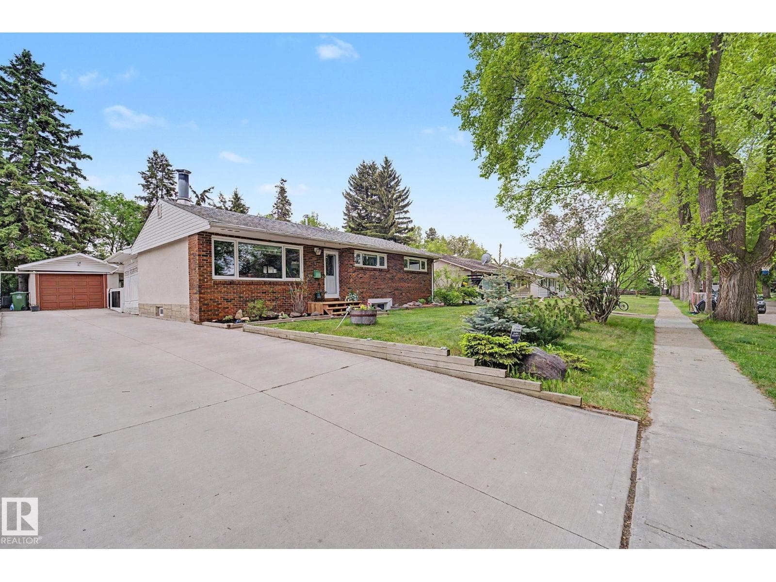 37 SUNNYSIDE CR