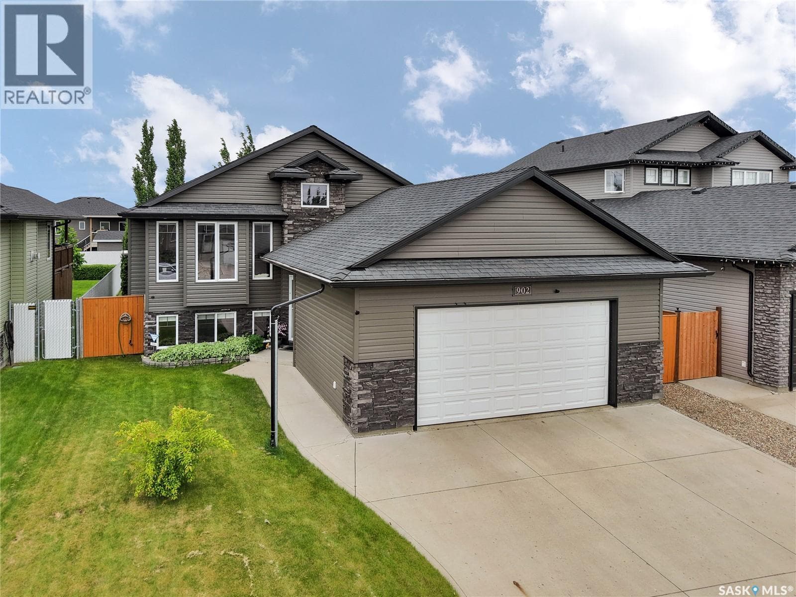 902 Stony CRESCENT