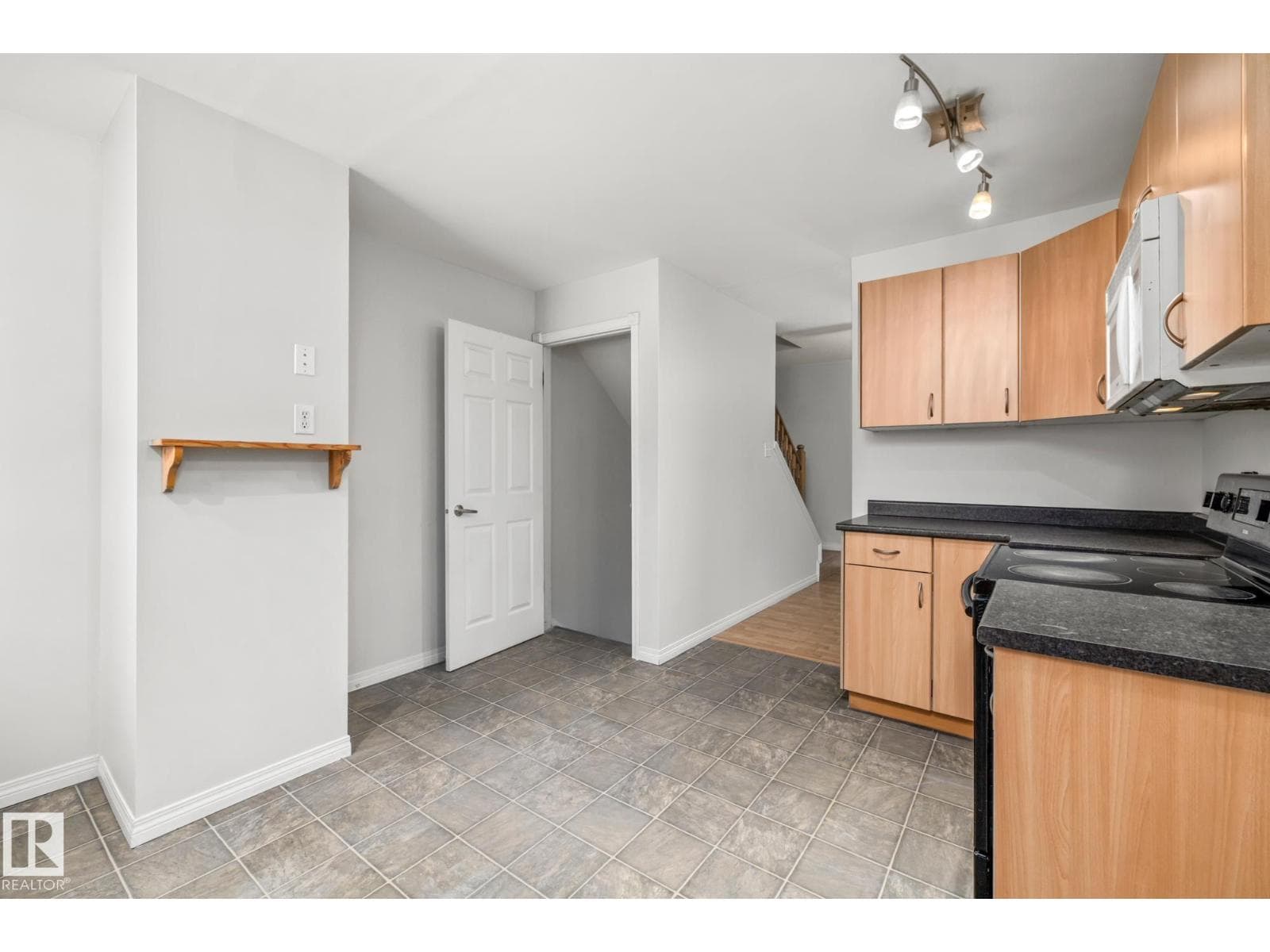 145B ROYAL RD NW — photo 5