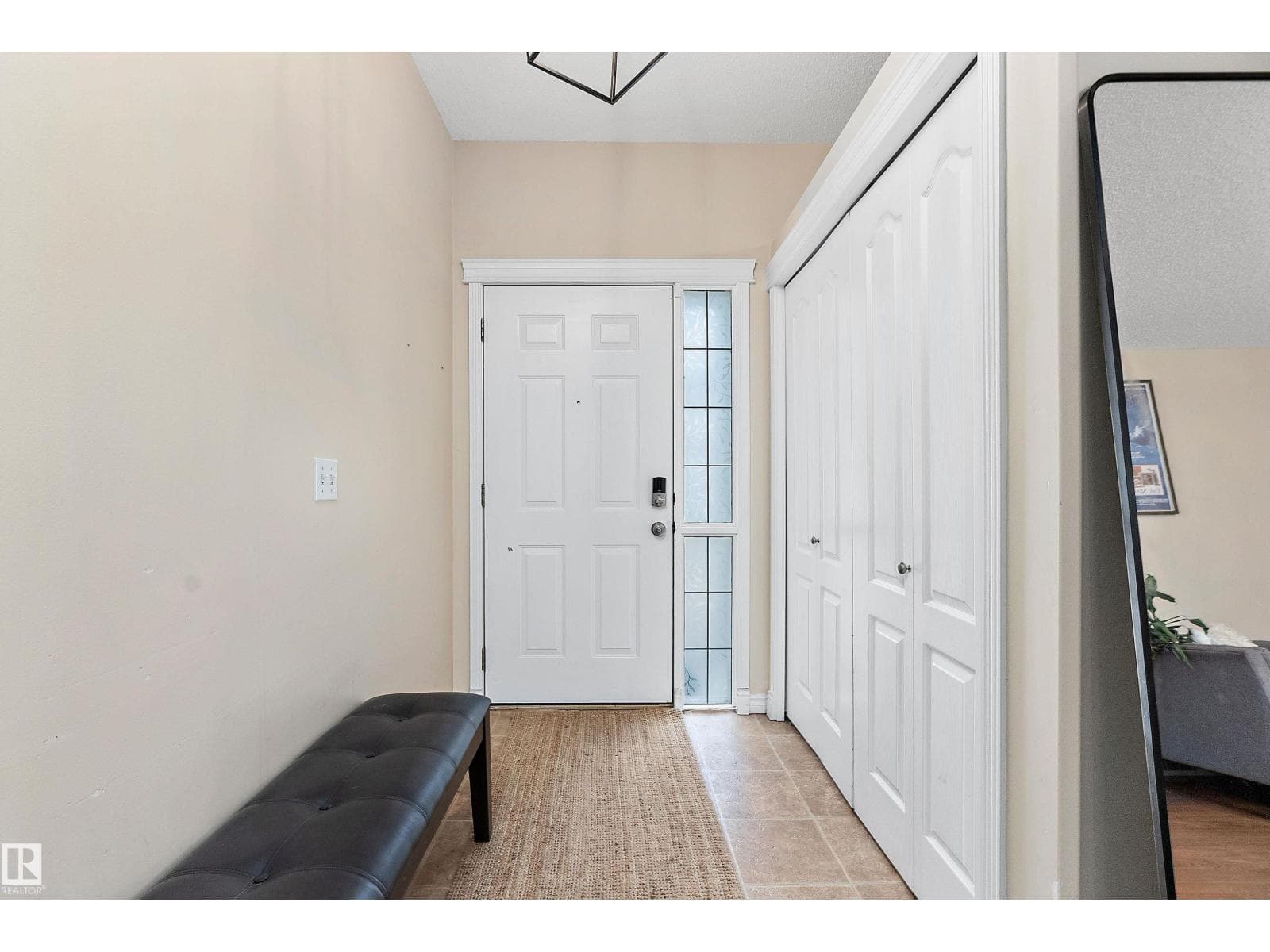 #15 1780 GLASTONBURY BV NW — photo 3