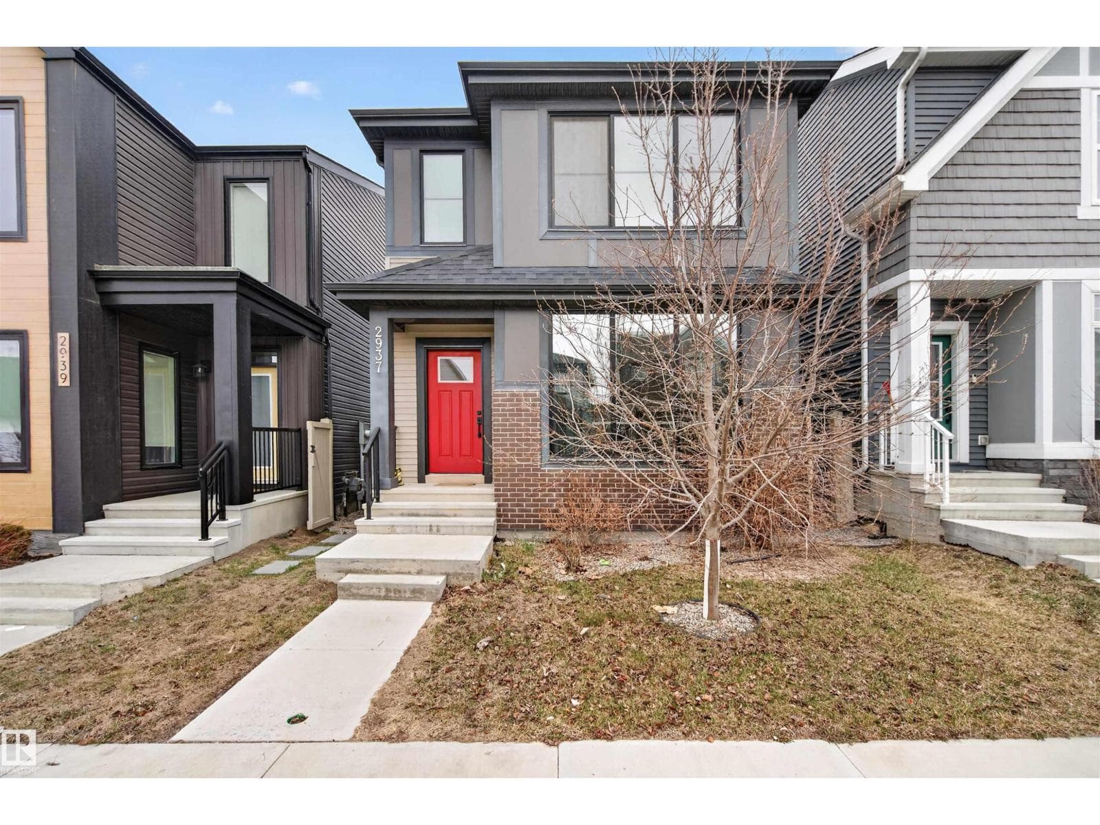 2937 COUGHLAN GR SW — photo 2