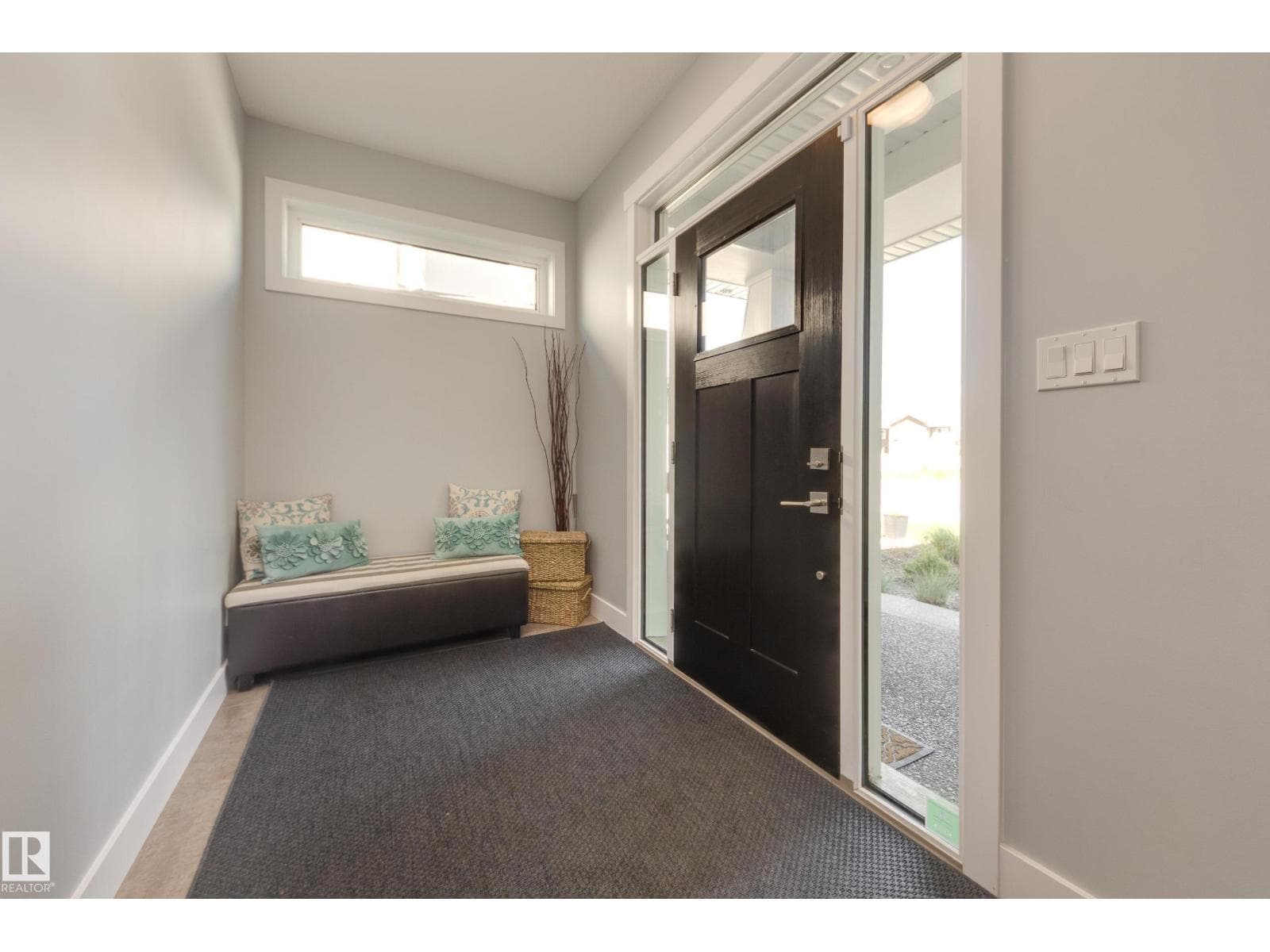 1314 CLEMENT CT NW — photo 2