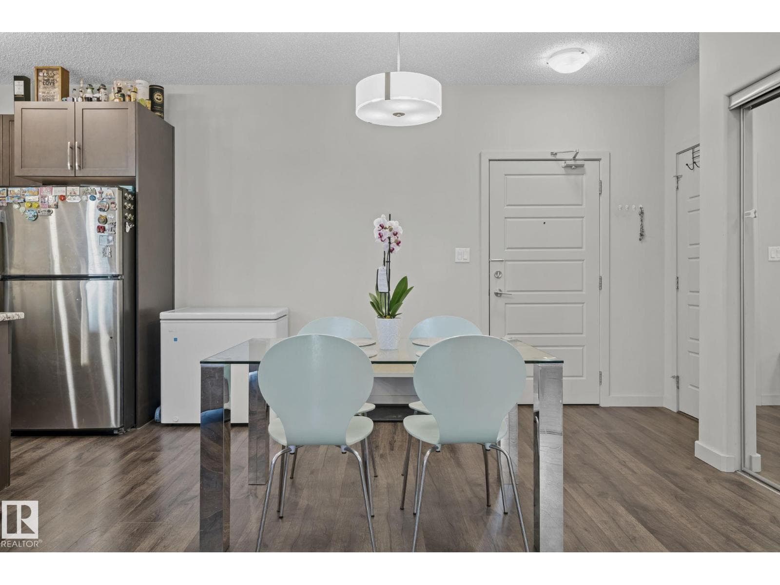 #207 320 Ambleside LI SW — photo 4