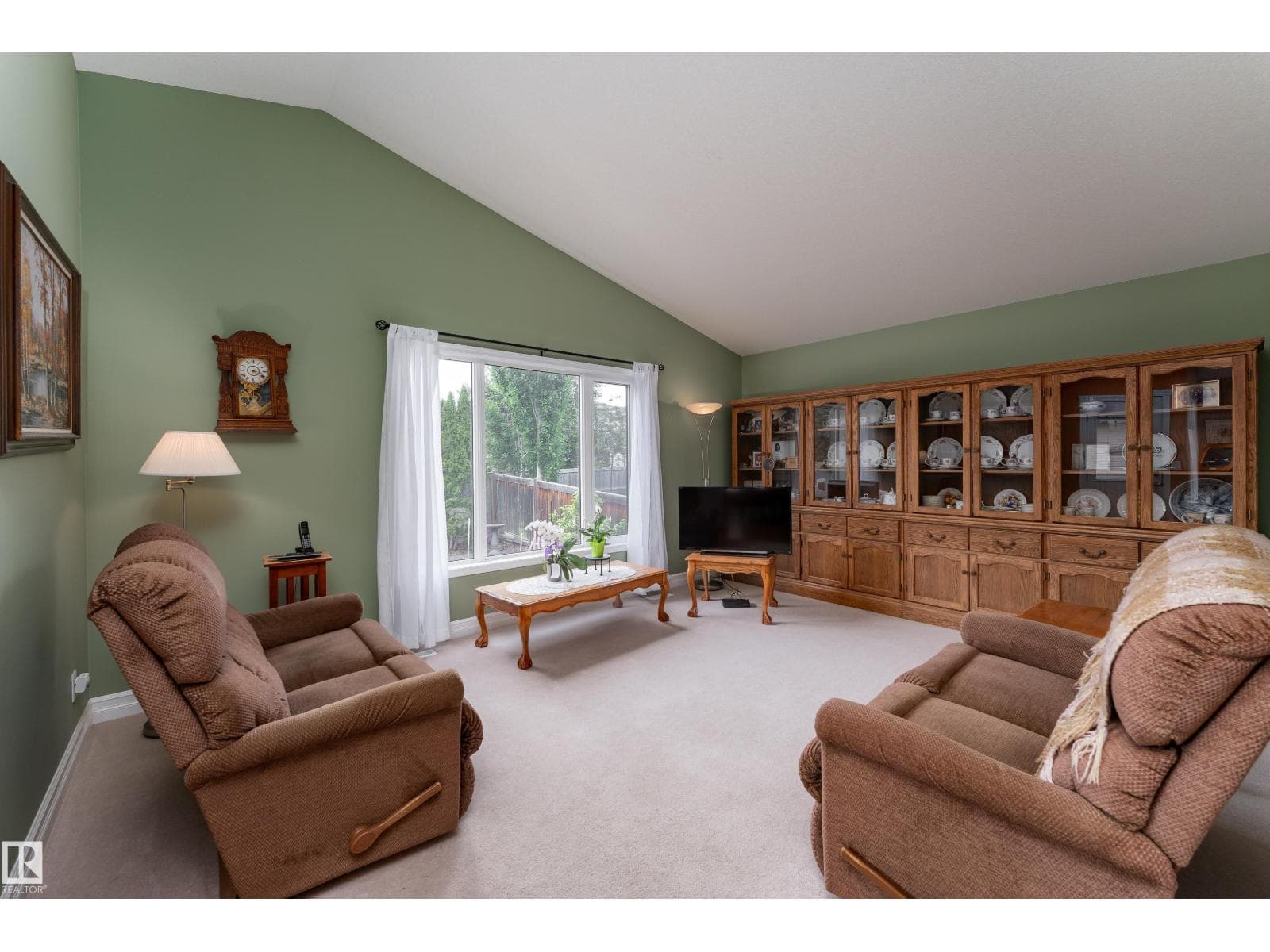 47 LAMPLIGHT DR — photo 3