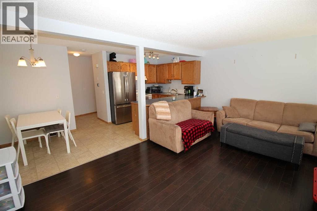 215 Millview Green SW — photo 5