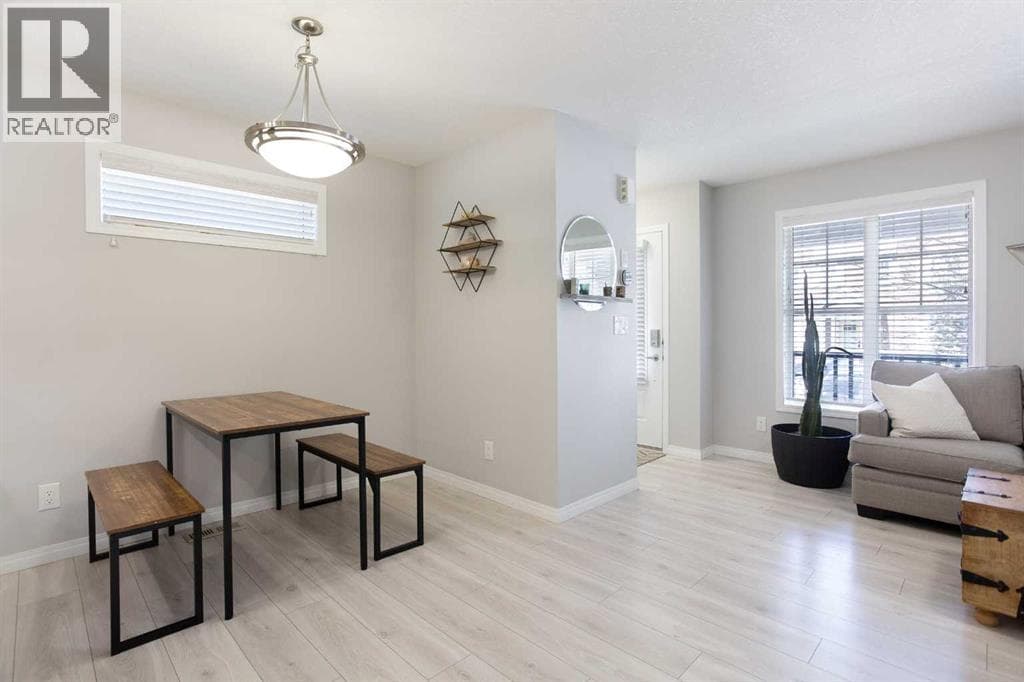 239 Windford Crescent SW — photo 5